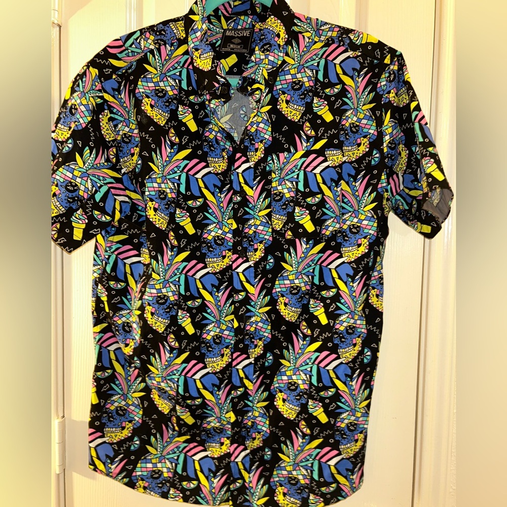 Massive Men’s Funky Skull Short Sleeve Shirt